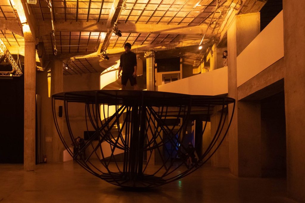 Gustavo Sumpta's Unusual Artistic Performace | OTIIMA