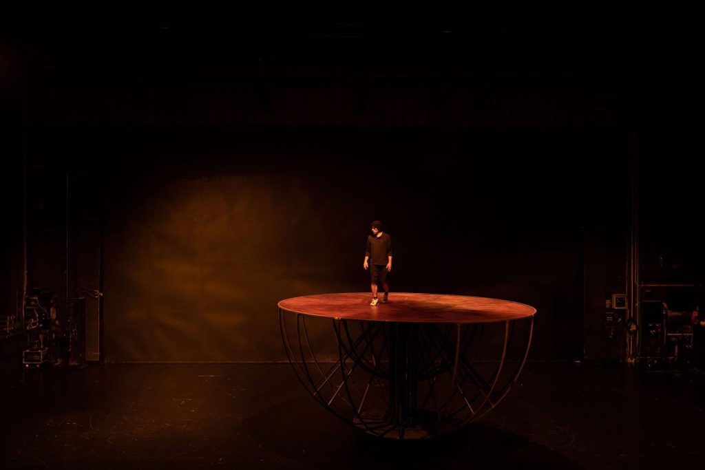 Gustavo Sumpta's Unusual Artistic Performace | OTIIMA