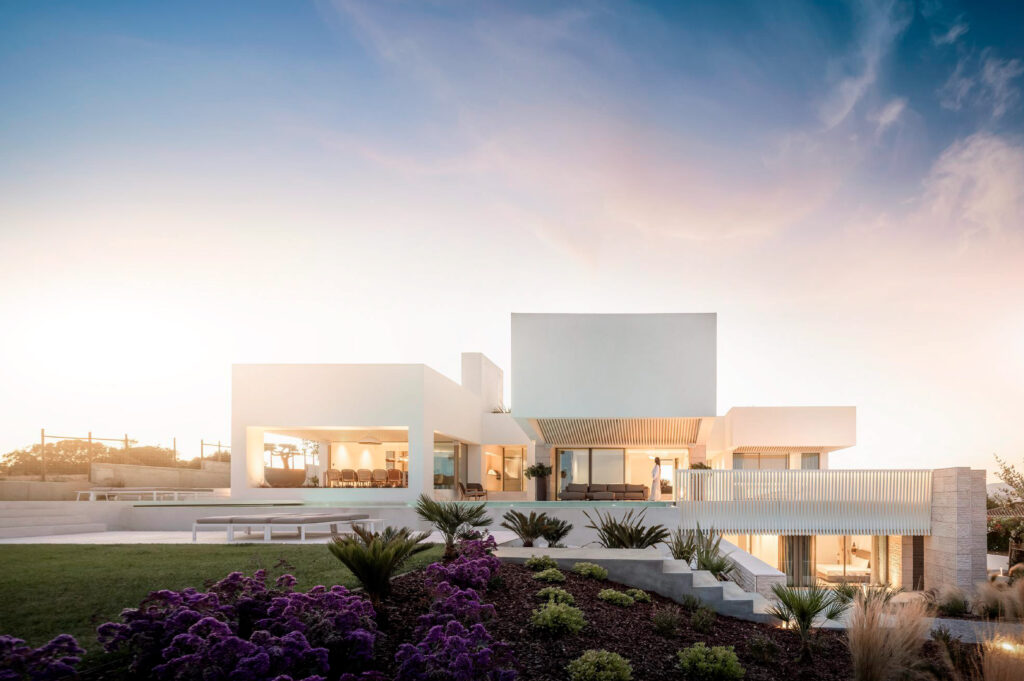 The Architecture of Mário Martins