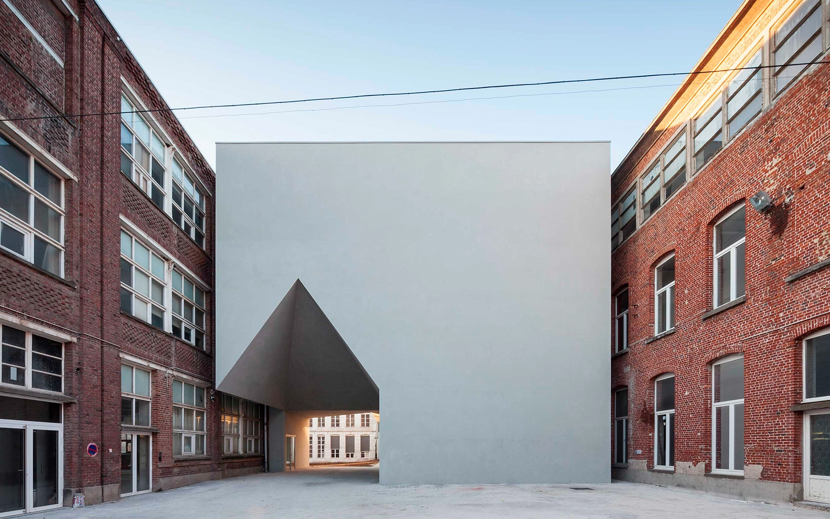otiima-projects-architecture-faculty-tournai_1