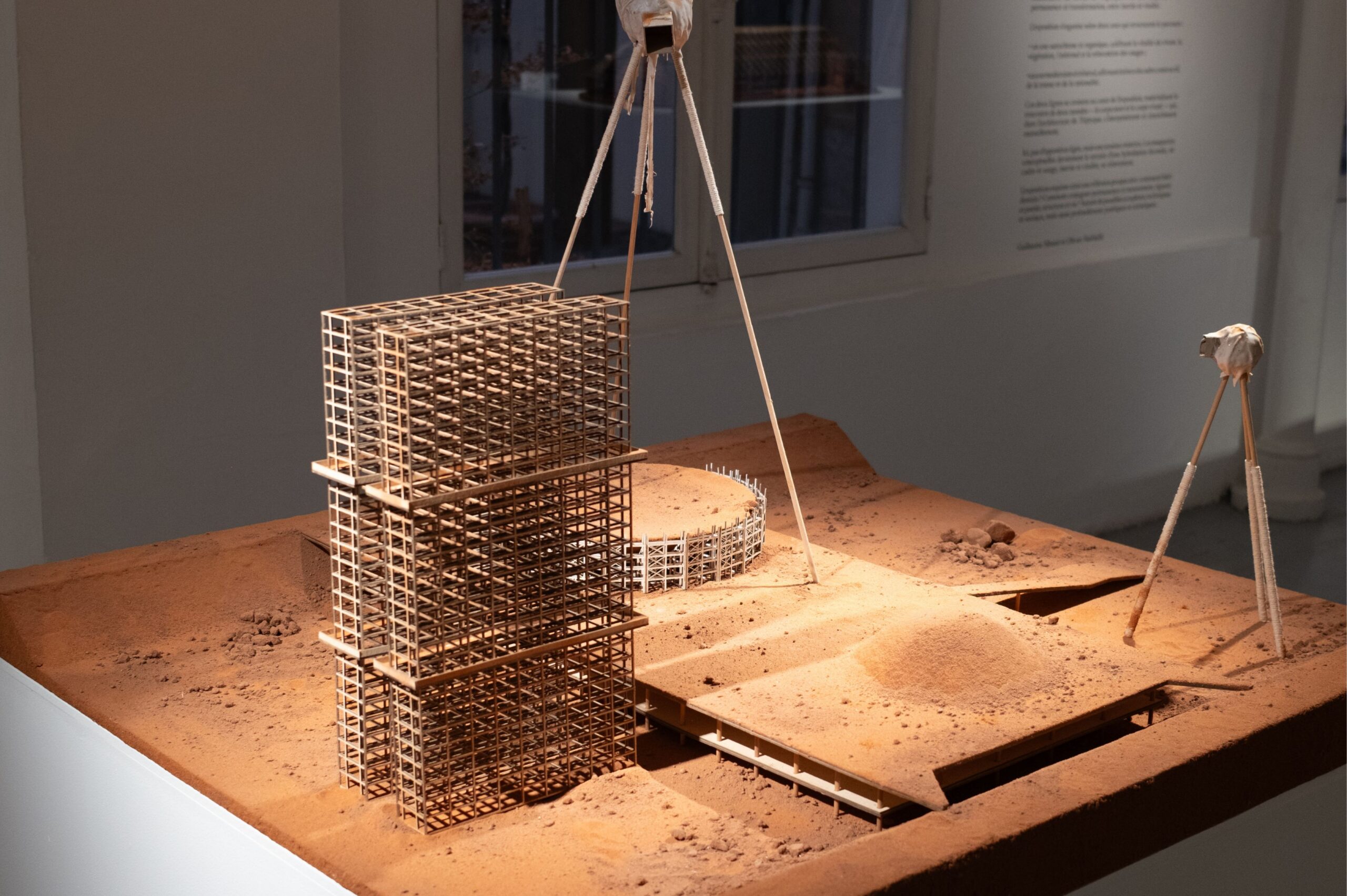 triptyque-architecture-corps-mort-corps-vivant-exhibition-in-paris- (13)